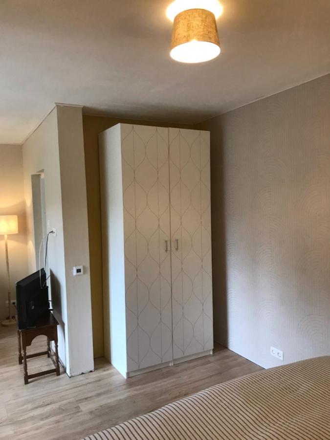 T Schooltje Hotel Schoondijke Kültér fotó